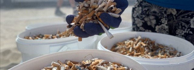 Sigaretten op het strand